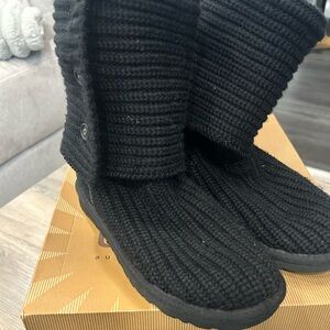 UGG Classic Cardy Black Knit Winter Boots
